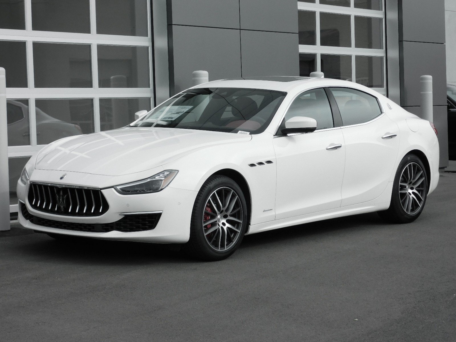 Maserati ghibli 2019