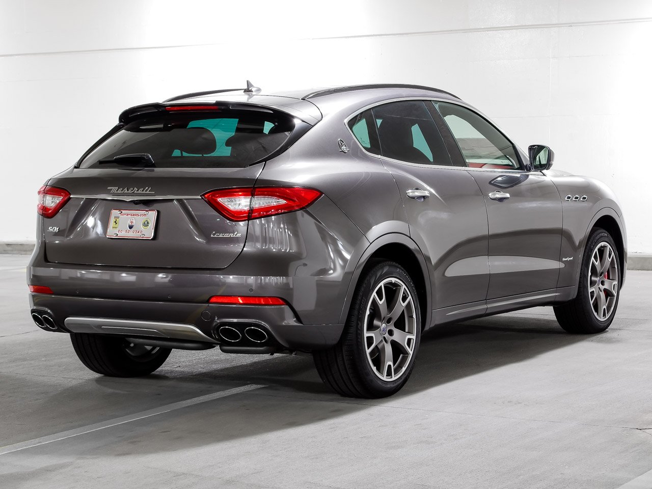 Maserati gransport levante